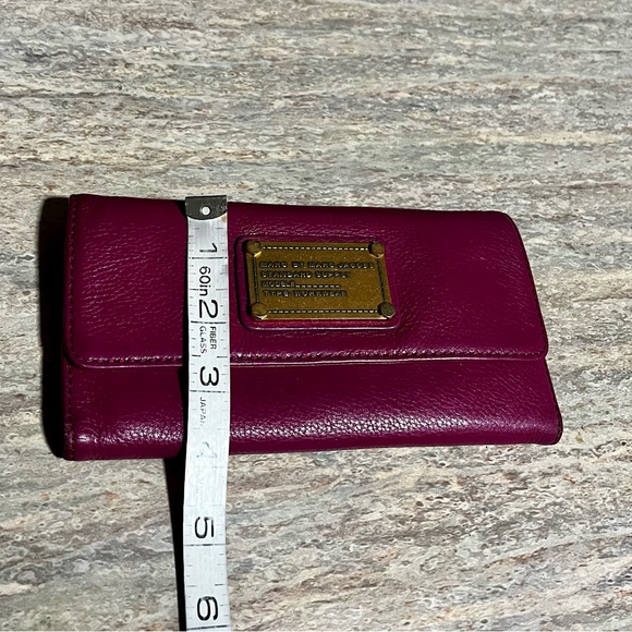 Marc by Marc Jacobs magenta pink pebble grain leather trifold wallet - Picture 15 of 16